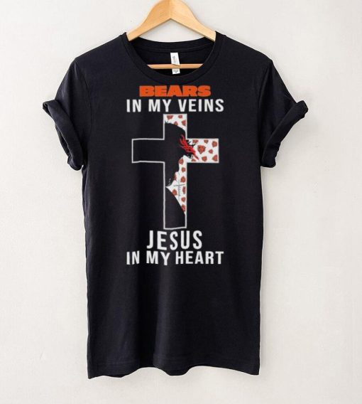 Chicago Bears NFL In My Veins Jesus In My Heart Cross 2024 T Shirt