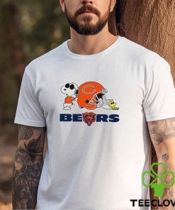 Chicago Bears Snoopy And Woodstock helmet 2023 T hoodie, sweater, longsleeve, shirt v-neck, t-shirt