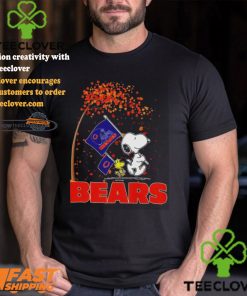 Chicago Bears Snoopy Fan Enjoying The Fall Season T Shirt