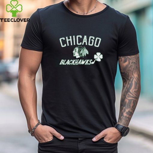 Chicago Blackhawks Levelwear Women’s St. Patrick’s Day Paisley Clover shirt