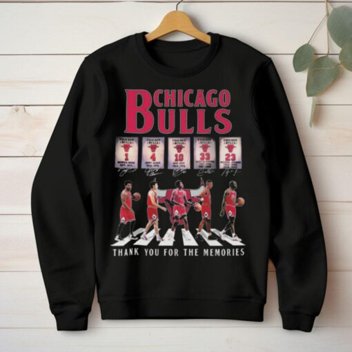 Chicago Bulls Players Walking Thank You For The Memories Signatures 2025 Shirt