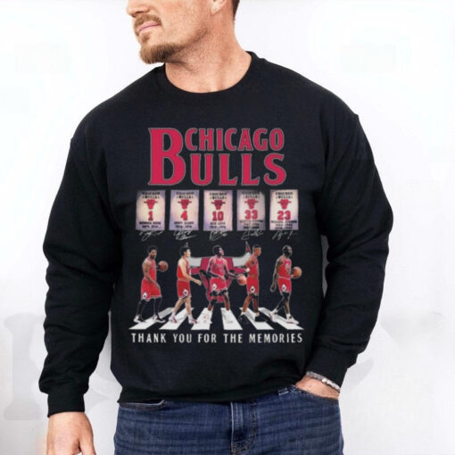 Chicago Bulls Players Walking Thank You For The Memories Signatures 2025 Shirt