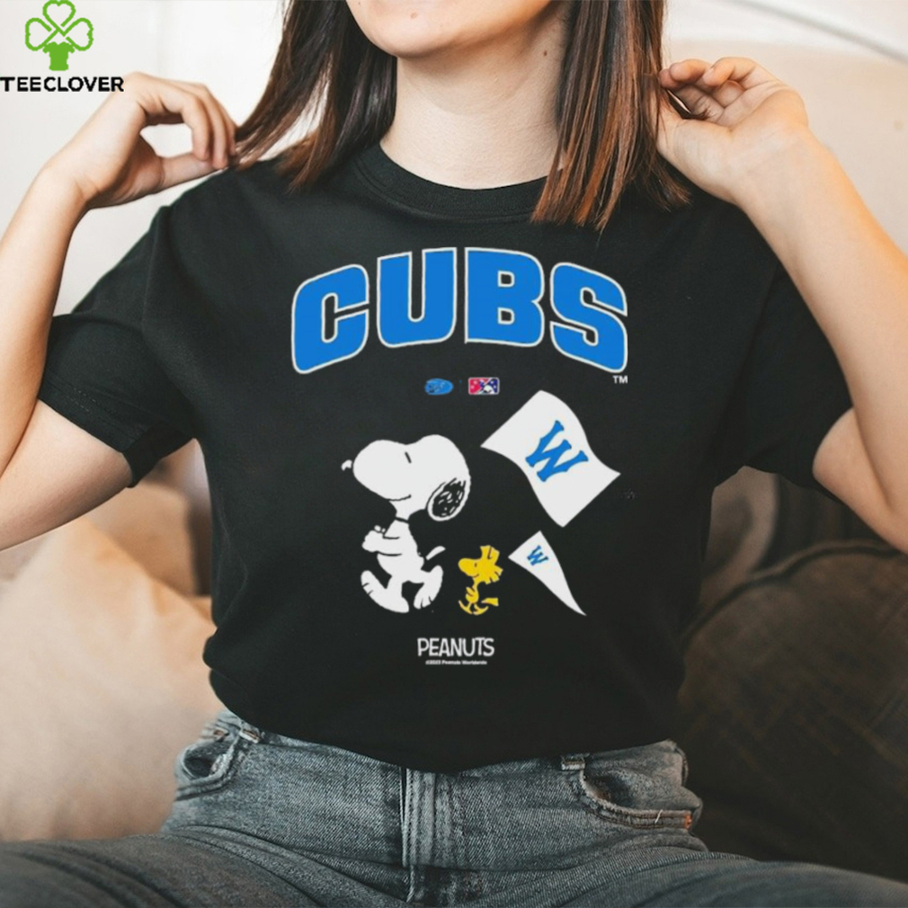 Chicago Cubs Peanuts W Flag T-shirt,Sweater, Hoodie, And Long