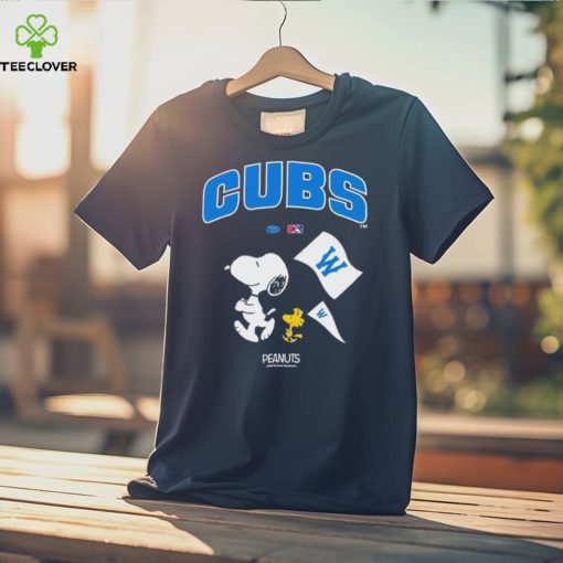 Chicago Cubs Peanuts W flag hoodie, sweater, longsleeve, shirt v-neck, t-shirt