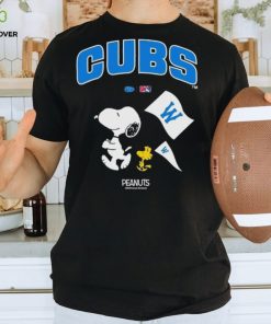 Chicago Cubs Peanuts W flag hoodie, sweater, longsleeve, shirt v-neck, t-shirt