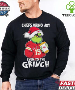 Chiefs Bring Joy Even To The Grinch X Kansas City Chiefs Christmas Shirt