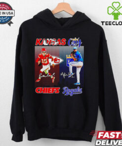 Chiefs Mahomes and Royals Michael Wacha city skyline Kansas City signatures hoodie, sweater, longsleeve, shirt v-neck, t-shirt