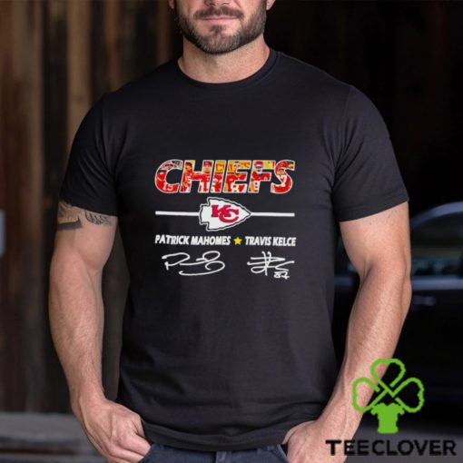 Chiefs Patrick Mahomes and Travis Kelce signatures hoodie, sweater, longsleeve, shirt v-neck, t-shirt