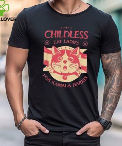 Childless Cat Lady Madam President Childless Cat Ladies For Kamala Harris 2024 T shirt