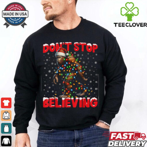 Christmas Bigfoot Don’t Stop Believing Santa Hat Lights Tees T Shirt Recovered