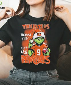 Christmas Santa Grinch They Hate Us Because Ain’t Us Cincinnati Bengals Shirt