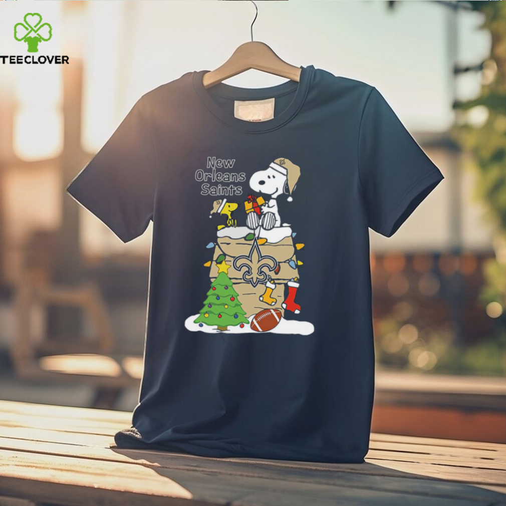 Christmas Snoopy New Orleans Saints Shirt Christmas Snoopy New Orleans Saints Shirt