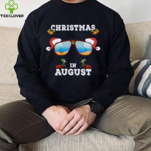 Christmas Sunglasses with Santa claus Hat in Augus’ Men’s T Shirt