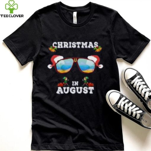 Christmas Sunglasses with Santa claus Hat in Augus’ Men’s T Shirt