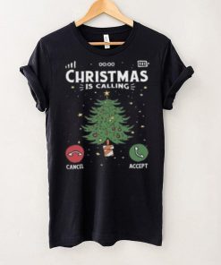 Christmas is calling' Women's Plus Size T Shirt