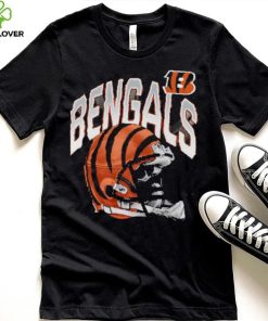 Cincinnati Bengals End Around Helmet Graphic T Shirt