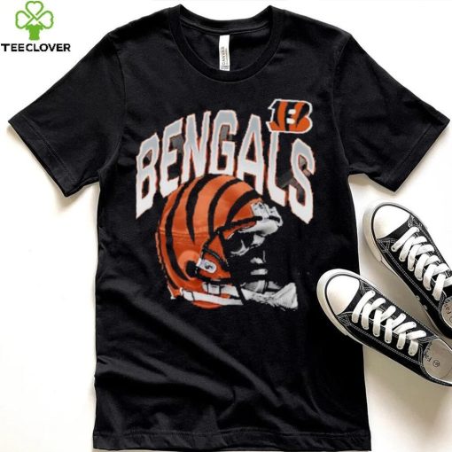 Cincinnati Bengals End Around Helmet Graphic T Shirt