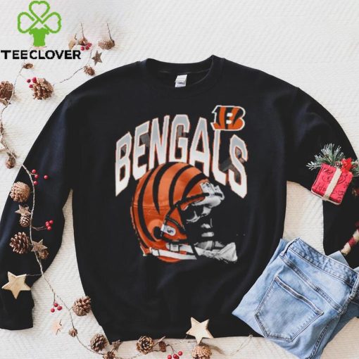 Cincinnati Bengals End Around Helmet Graphic T Shirt