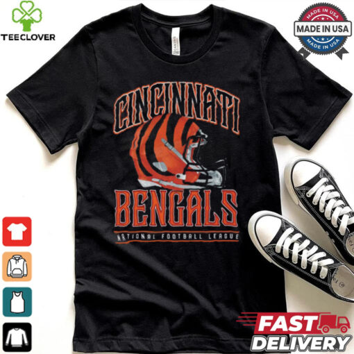 Cincinnati Bengals Helmet Garment Dyed Heavyweight T Shirt