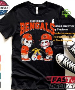Cincinnati Bengals NFL Halloween Peeing Funny Shirt