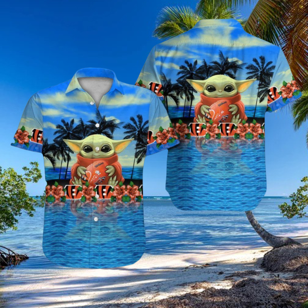 Cincinnati Bengals Short Sleeve Button Up Tropical Hawaiian Shirt VER03 Cincinnati Bengals Short Sleeve Button Up Tropical Hawaiian Shirt VER03