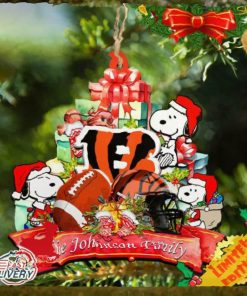 Cincinnati Bengals Snoopy And NFL Sport Ornament Personalized Your Family Name