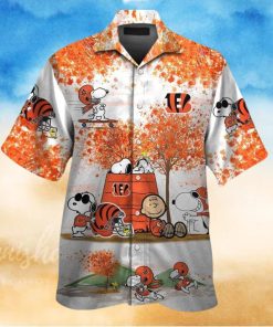 Cincinnati Bengals Snoopy Autumn Short Sleeve Button Up Tropical Hawaiian Shirt