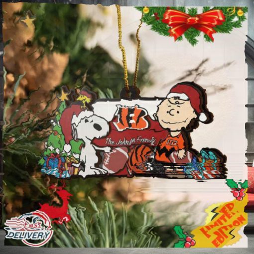 Cincinnati Bengals Snoopy NFL Sport Ornament Custom Your Family Name