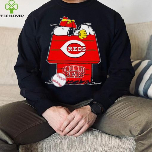 Cincinnati Reds Snoopy And Woodstock The Peanuts Baseball hoodie, sweater, longsleeve, shirt v-neck, t-shirt