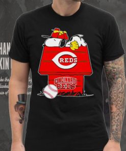 Cincinnati Reds Snoopy And Woodstock The Peanuts Baseball hoodie, sweater, longsleeve, shirt v-neck, t-shirt