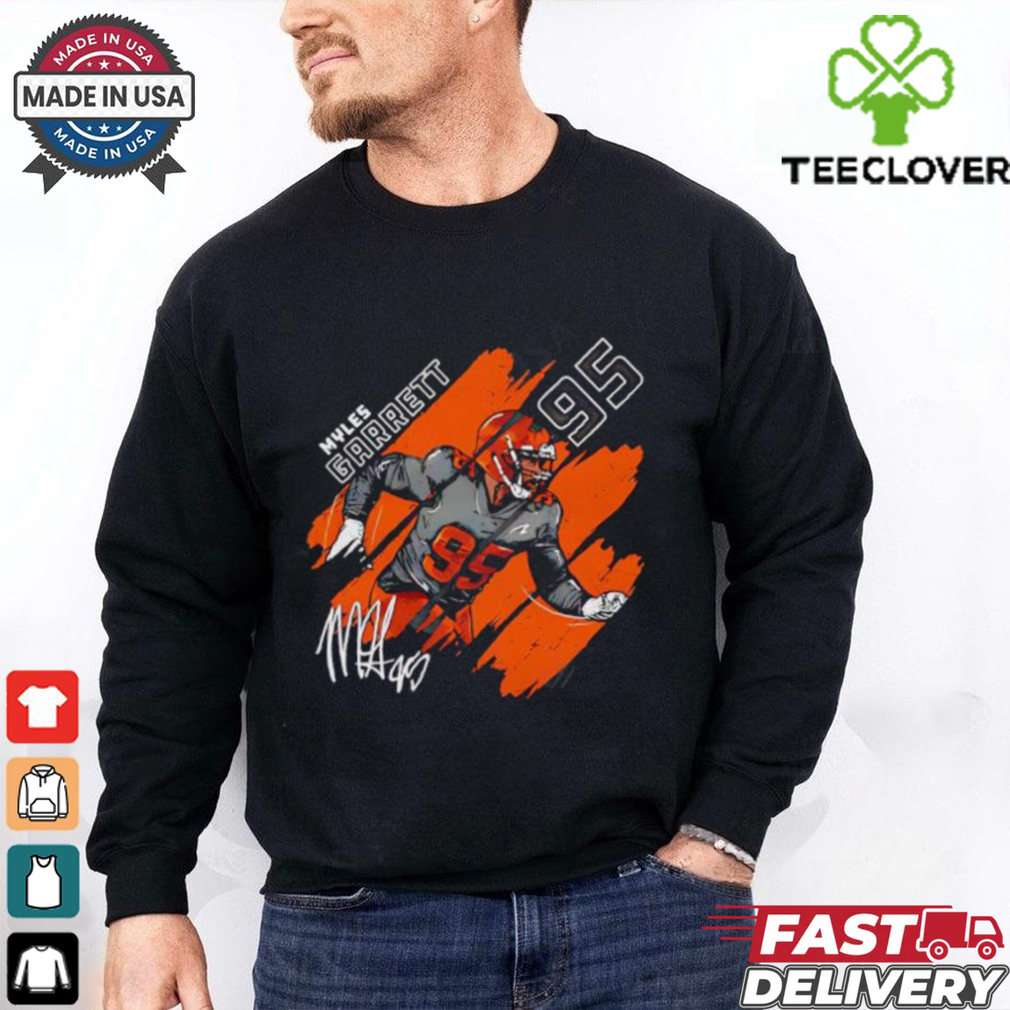 Cleveland Browns Myles Garrett 95 running signature shirt Cleveland Browns Myles Garrett 95 running signature shirt