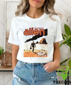 Comic Alien Space Doctor Medicine Peter Hogan Resident Alien shirt