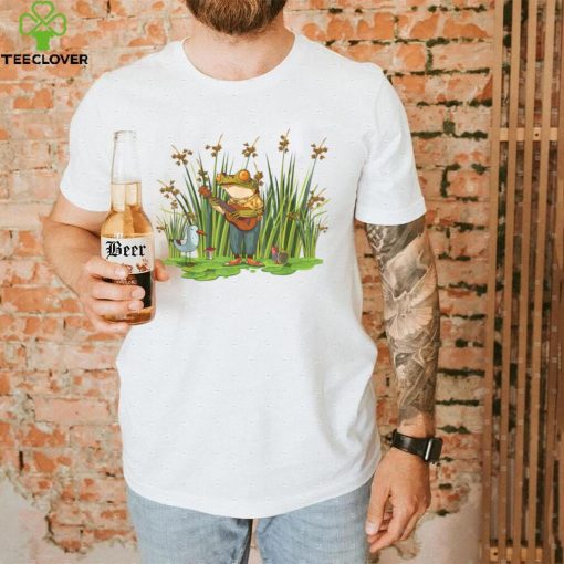 Cottagecore Frog Playing Guitar in Countrycore Aesthetic T Shirt