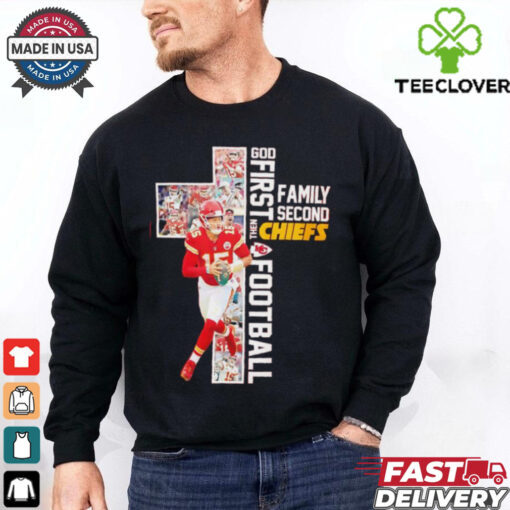 Cross God First Them Patrick Mahomes Kansas City Chiefs and All Players Photo shirt