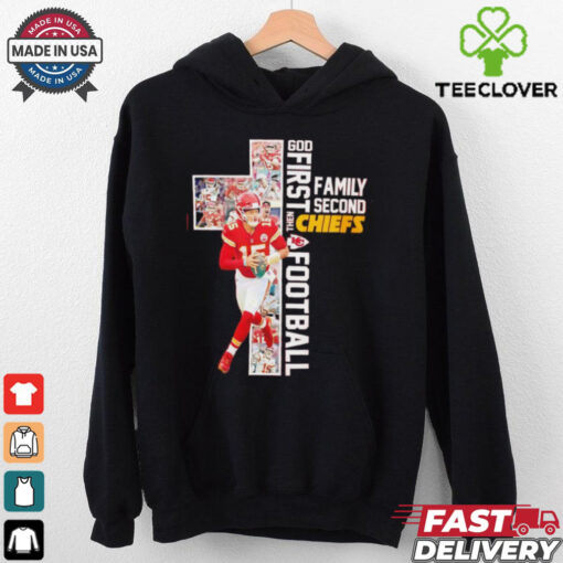 Cross God First Them Patrick Mahomes Kansas City Chiefs and All Players Photo shirt