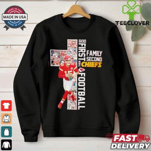 Cross God First Them Patrick Mahomes Kansas City Chiefs and All Players Photo shirt