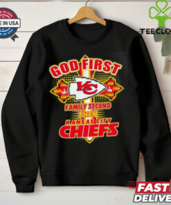 Cross god first family second then Kansas City Chiefs football graphic shirt