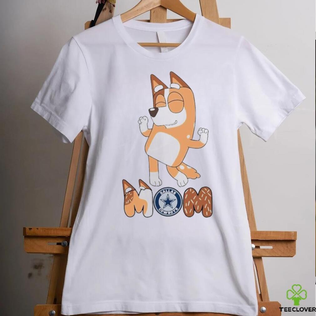 Dallas Cowboys Smiling Dancing Bluey Mom shirt Dallas Cowboys Smiling Dancing Bluey Mom shirt
