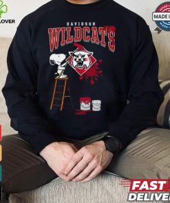 Davidson Wildcats Snoopy Painting Shirt 2 Davidson Wildcats Snoopy Painting Shirt