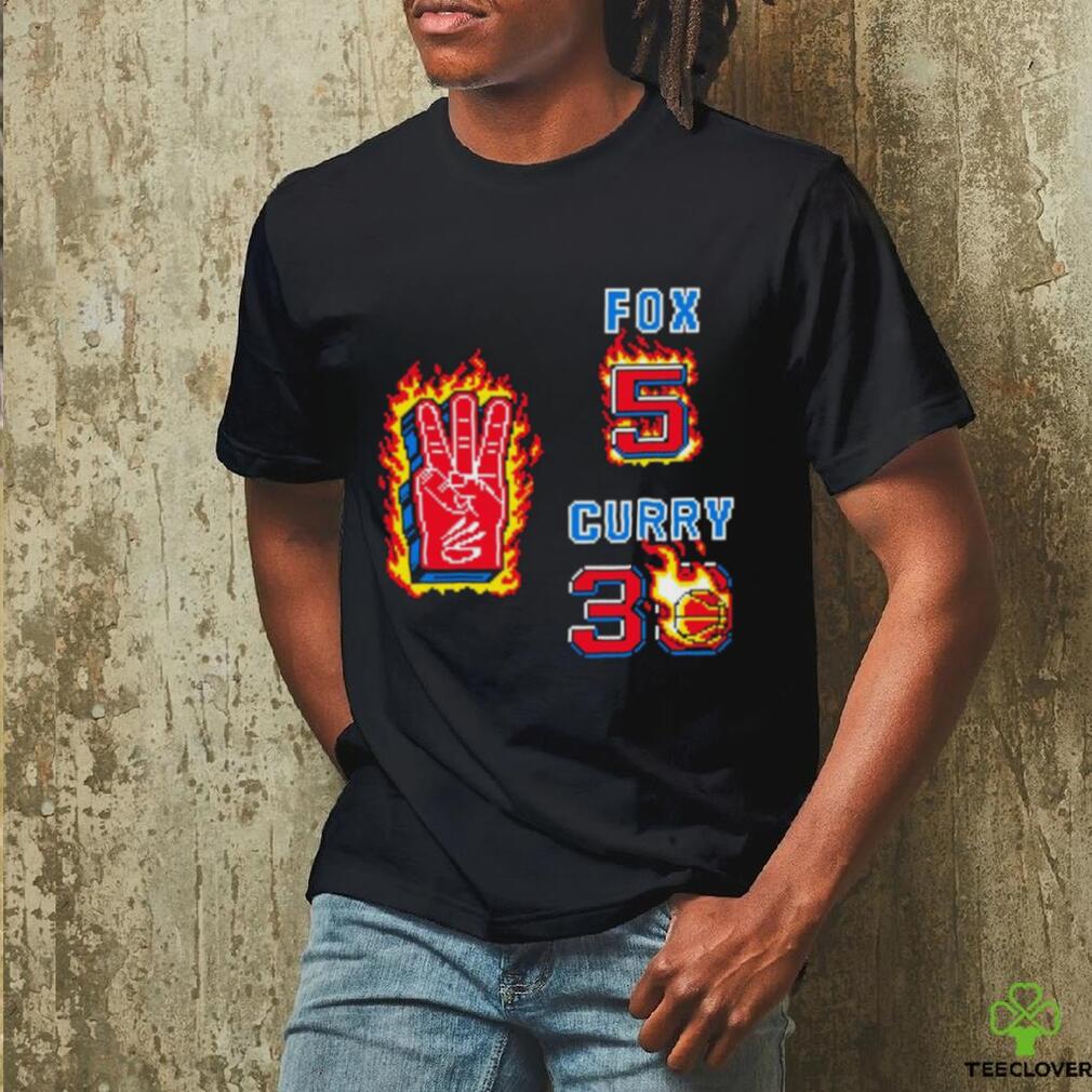 De’Aaron Fox 5 vs Stephen Curry 30 fire pixel shirt De’Aaron Fox 5 vs Stephen Curry 30 fire pixel shirt