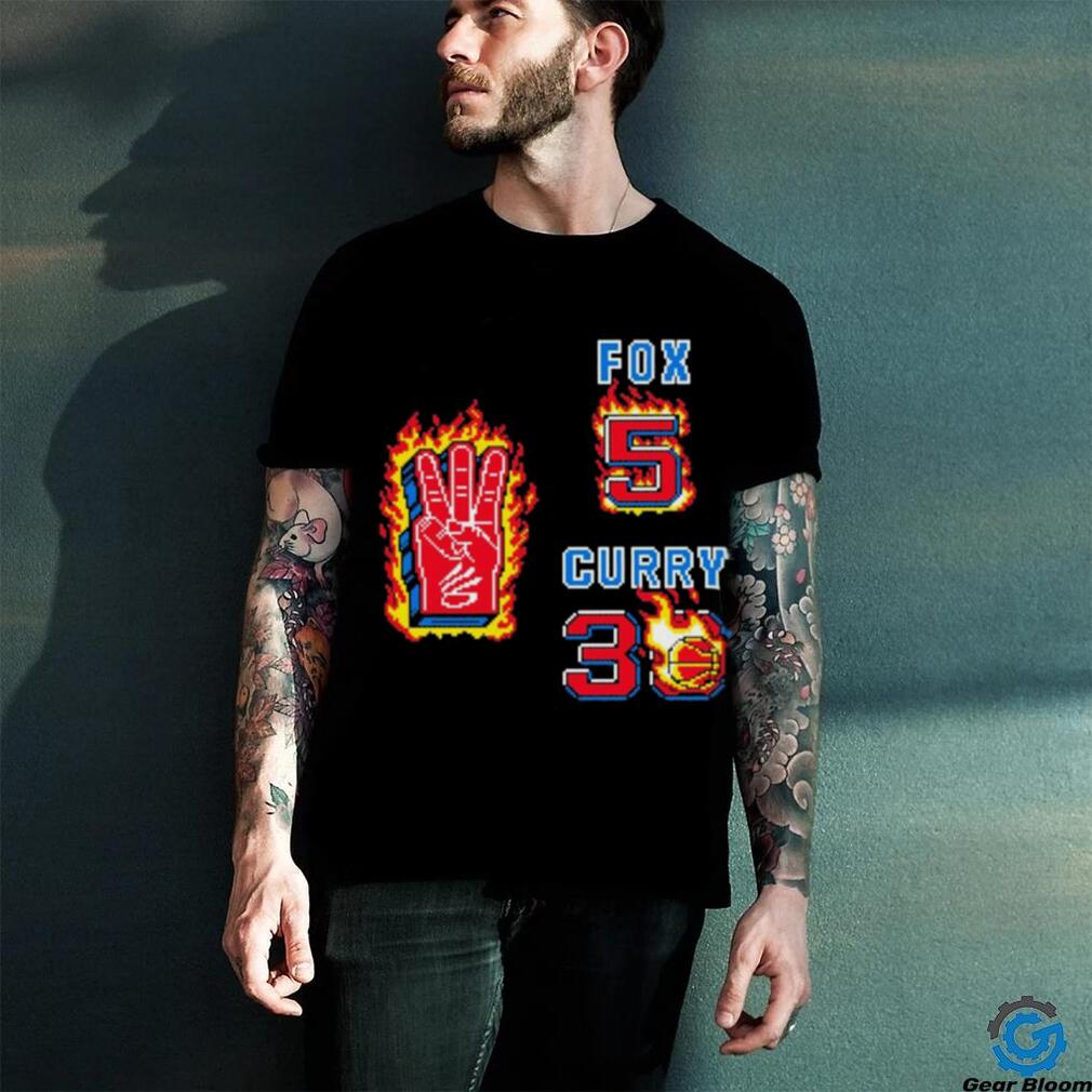 De’Aaron Fox 5 vs Stephen Curry 30 fire pixel shirt De’Aaron Fox 5 vs Stephen Curry 30 fire pixel shirt