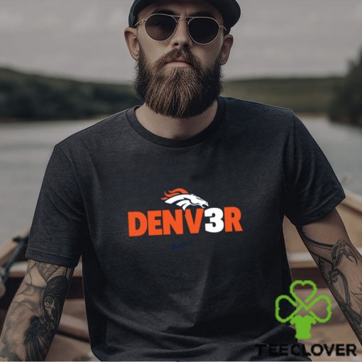 Denver Broncos American foolball logo shirt
