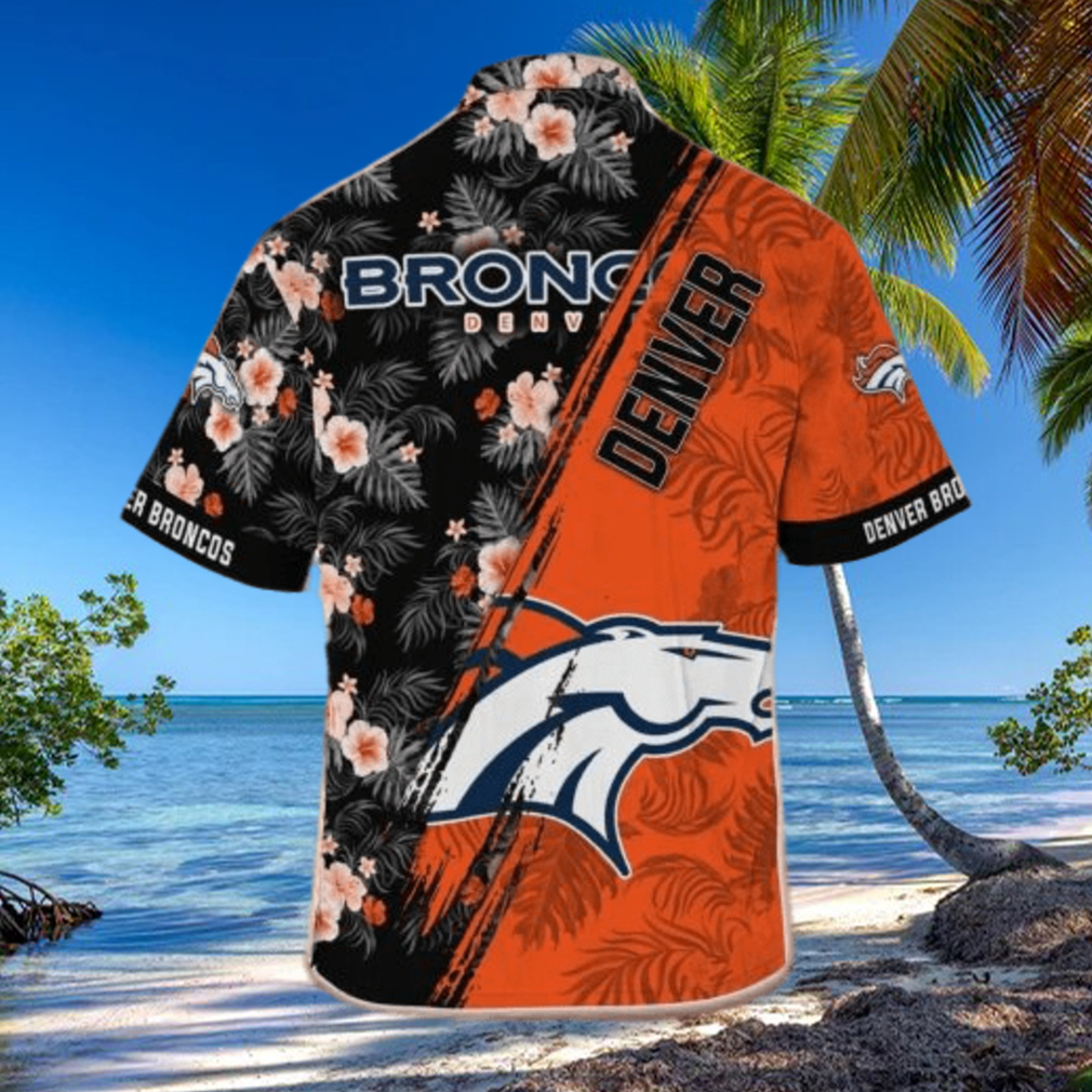 Denver Broncos NFL x Mickey Mouse Tropical Pattern Hawaiian Shirt Denver Broncos NFL x Mickey Mouse Tropical Pattern Hawaiian Shirt