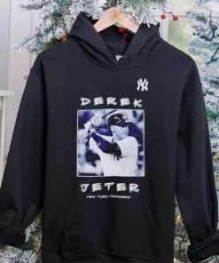 Derek Jeter New York Yankees Cooperstown Collection Player Vintage Logo hoodie, sweater, longsleeve, shirt v-neck, t-shirt