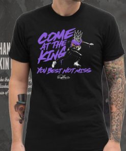 Derrick Henry come at the King you best not miss Baltimore Ravens hoodie, sweater, longsleeve, shirt v-neck, t-shirt