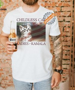 Design Empowering Cat Ladies Kamala Harris 2024 Rally T Shirt for Childless Cat Moms Shirt