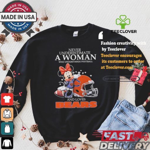 Design Never Underestimate A Woman Who Understands Football And Loves Chicago Bears T Shirt