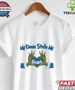 Detroit Lions Grinch hand my Lions stole my heart Merry Christmas shirt