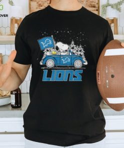 Detroit Lions Peanuts Snoopy Car Cartoon Sports Christmas Classic T Shirt