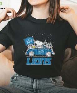 Detroit Lions Peanuts Snoopy Car Cartoon Sports Christmas Classic T Shirt